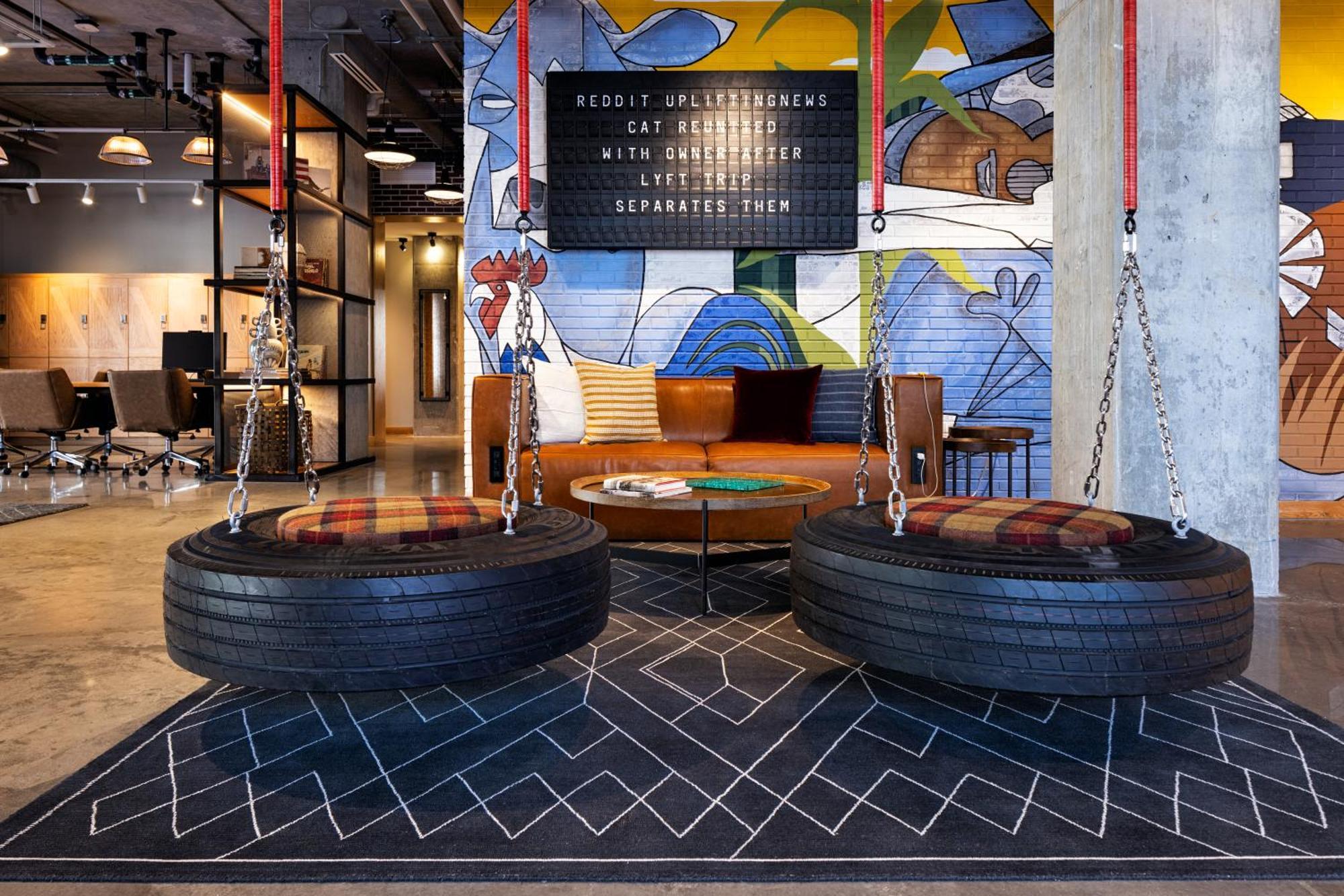 Moxy Omaha Downtown Hotel Exterior photo