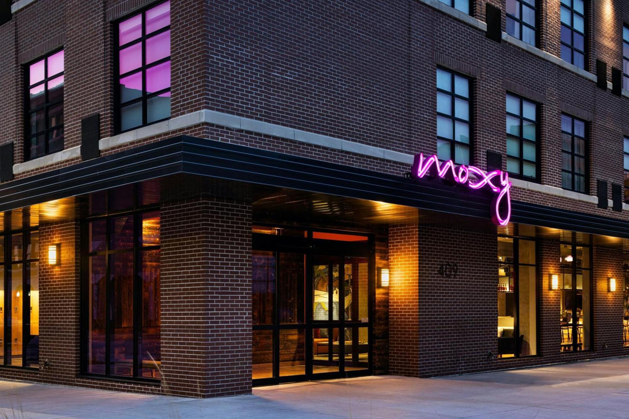Moxy Omaha Downtown Hotel Exterior photo